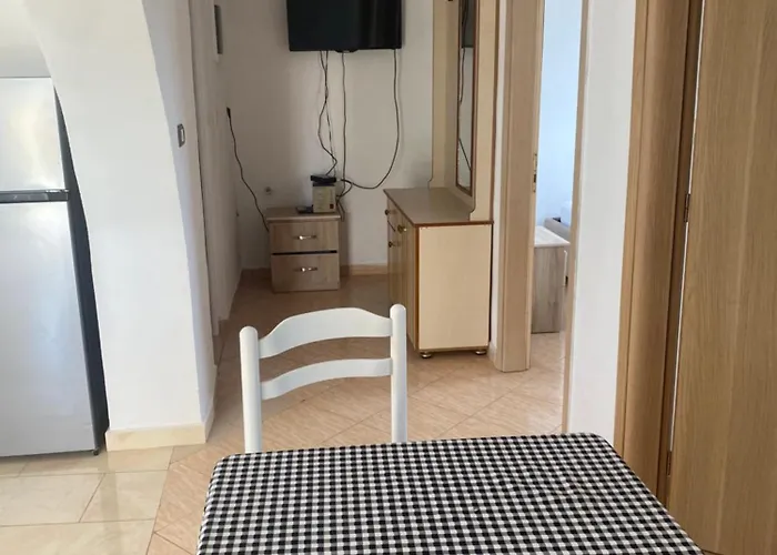 Apartament Veliaj